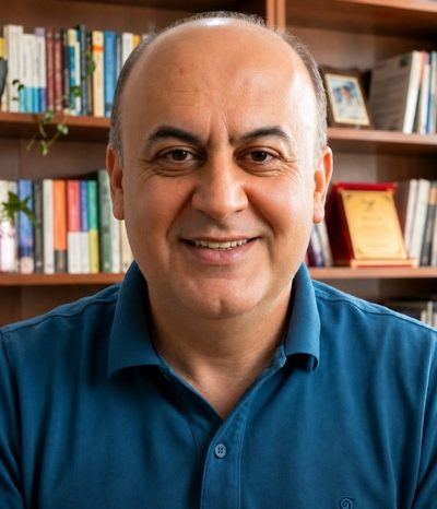 Ali Aktaş — Fizik öğretmeni