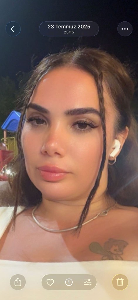 Gönül Çavuşoğlu — Fen ve Biyoloji öğretmeni